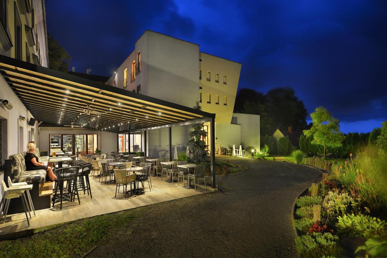 Chateau Loucen Garden Retreat Екстер'єр фото