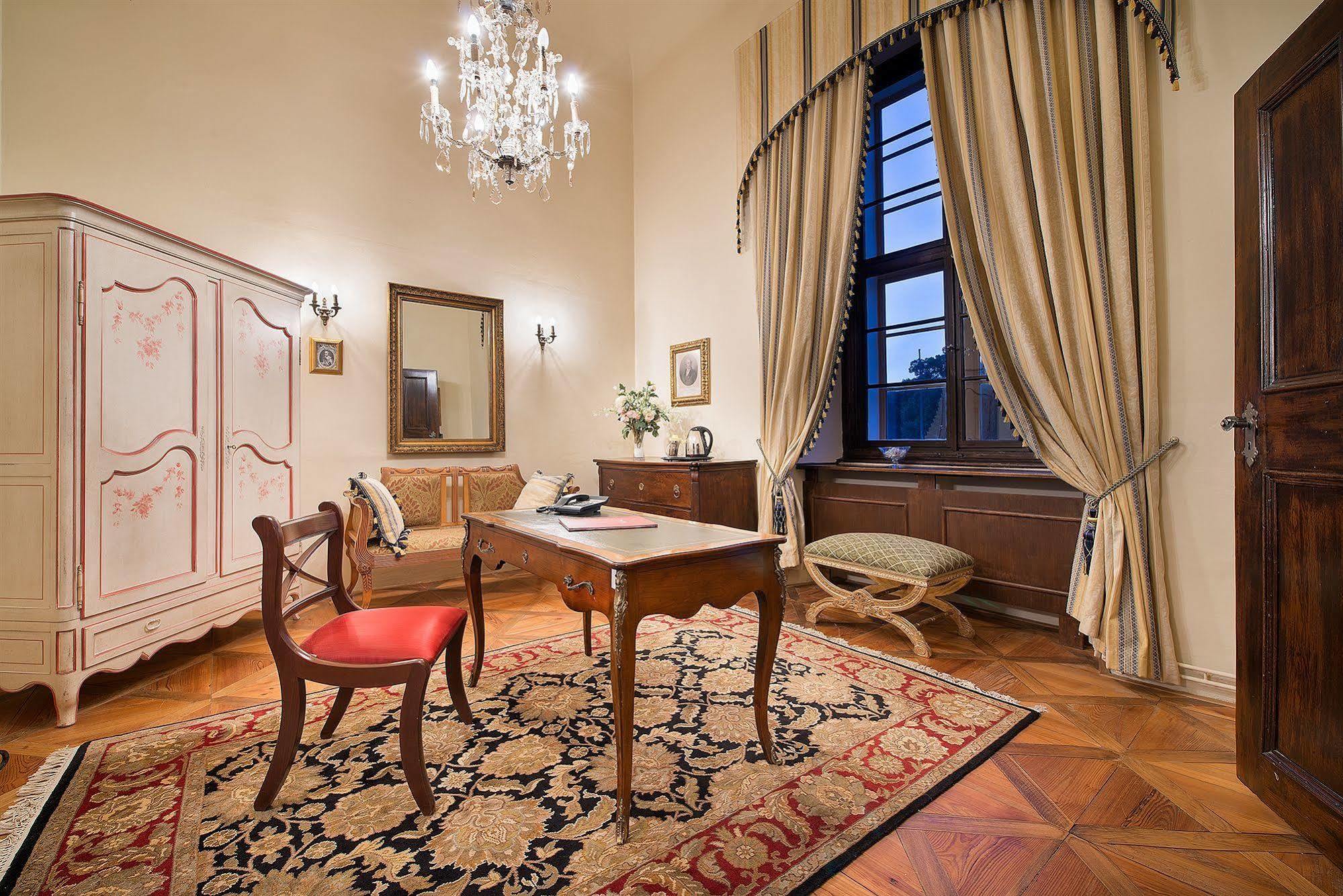 Chateau Loucen Garden Retreat Екстер'єр фото